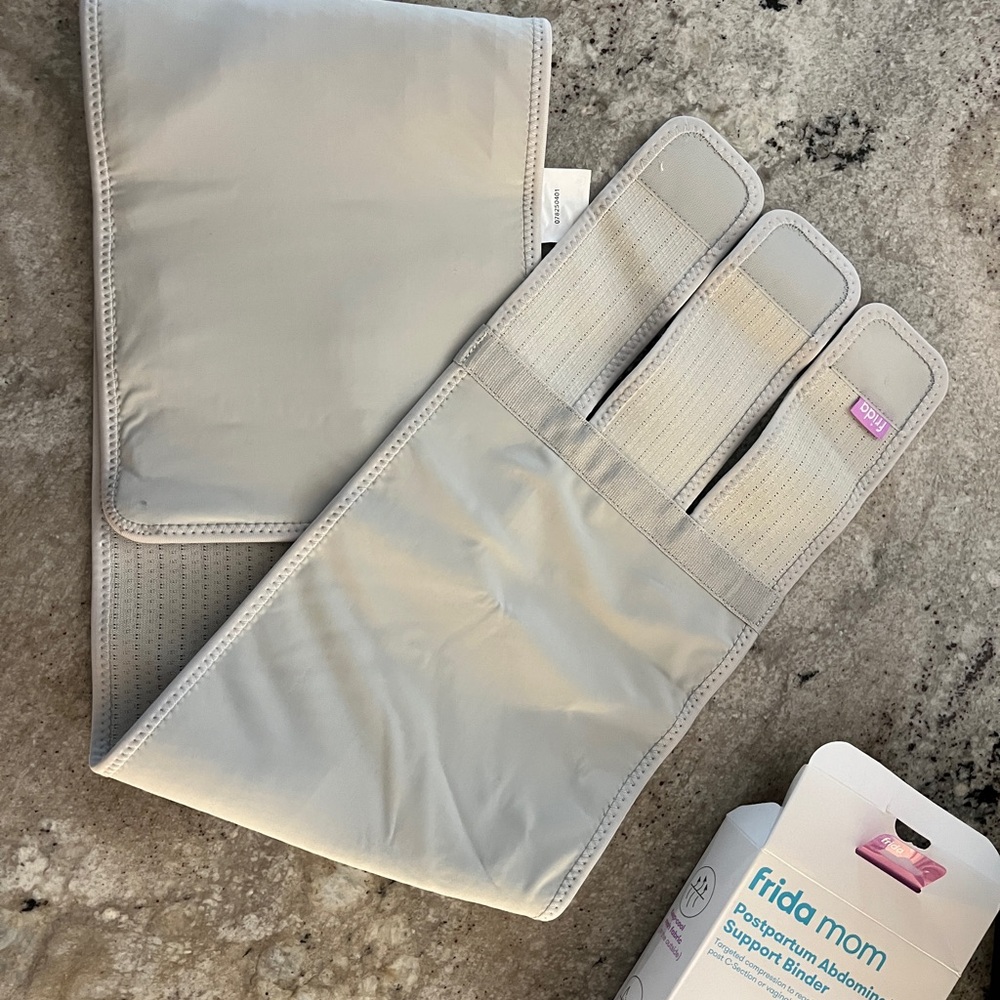 Frida Mom Postpartum Abdominal Binder - Picture 2 of 3